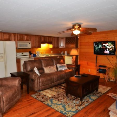 Little Creek Cabin Villa Chalet Village Luaran gambar